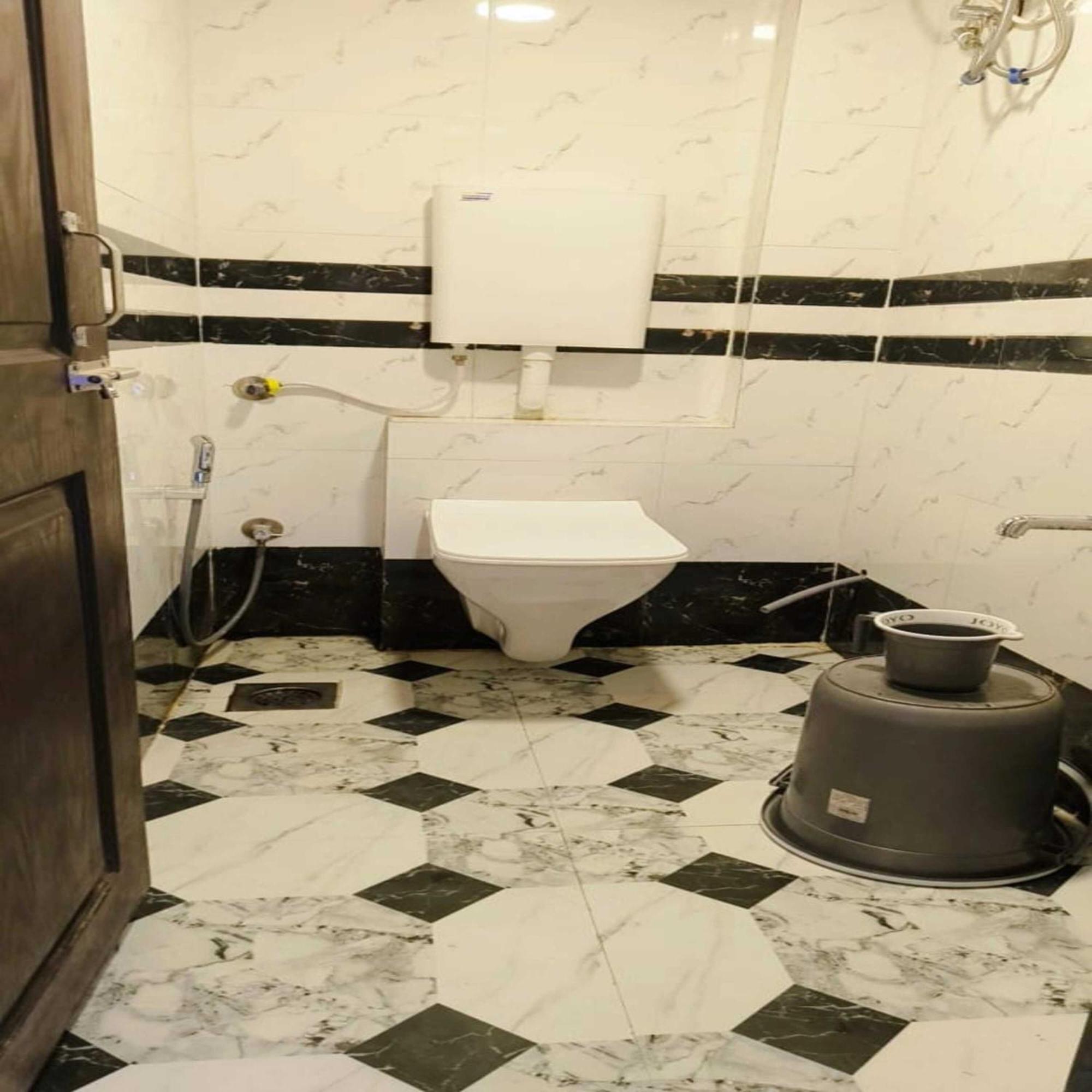 Hotel Pride Suites - Kurla West Мумбай Екстериор снимка