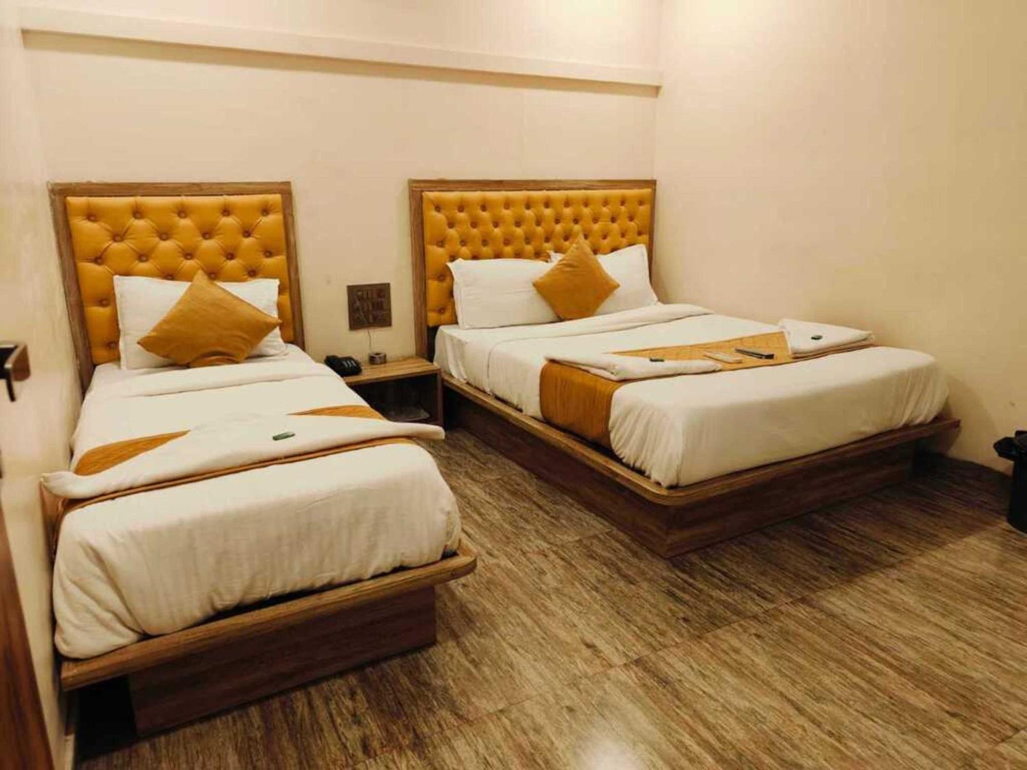 Hotel Pride Suites - Kurla West Мумбай Екстериор снимка